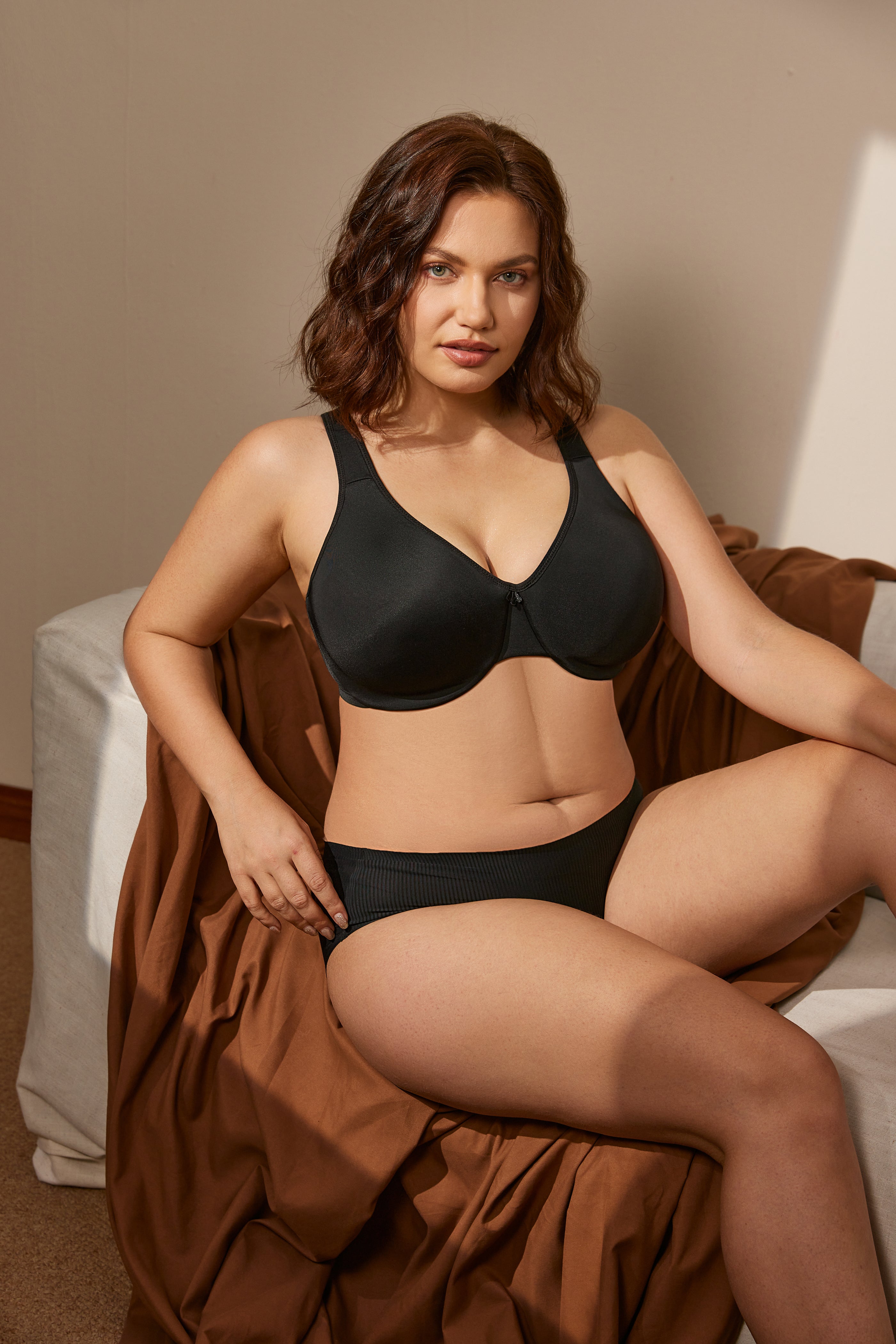 חזיית מינימייזר כיסוי מלא ללא ריפוד בתמיכת עצם עדינה