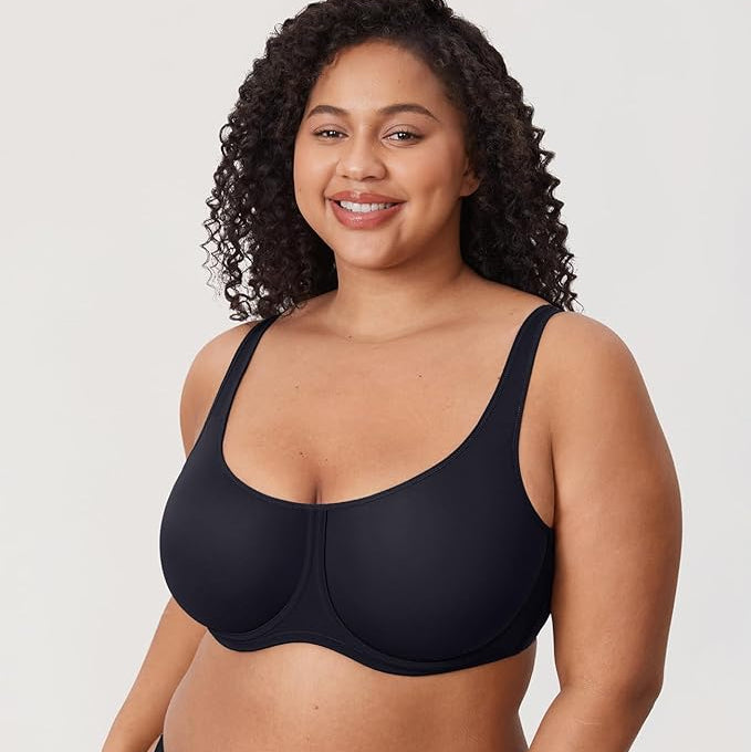 חזיית עצם חגיגית לאישה עם נוכחות כריזמתית