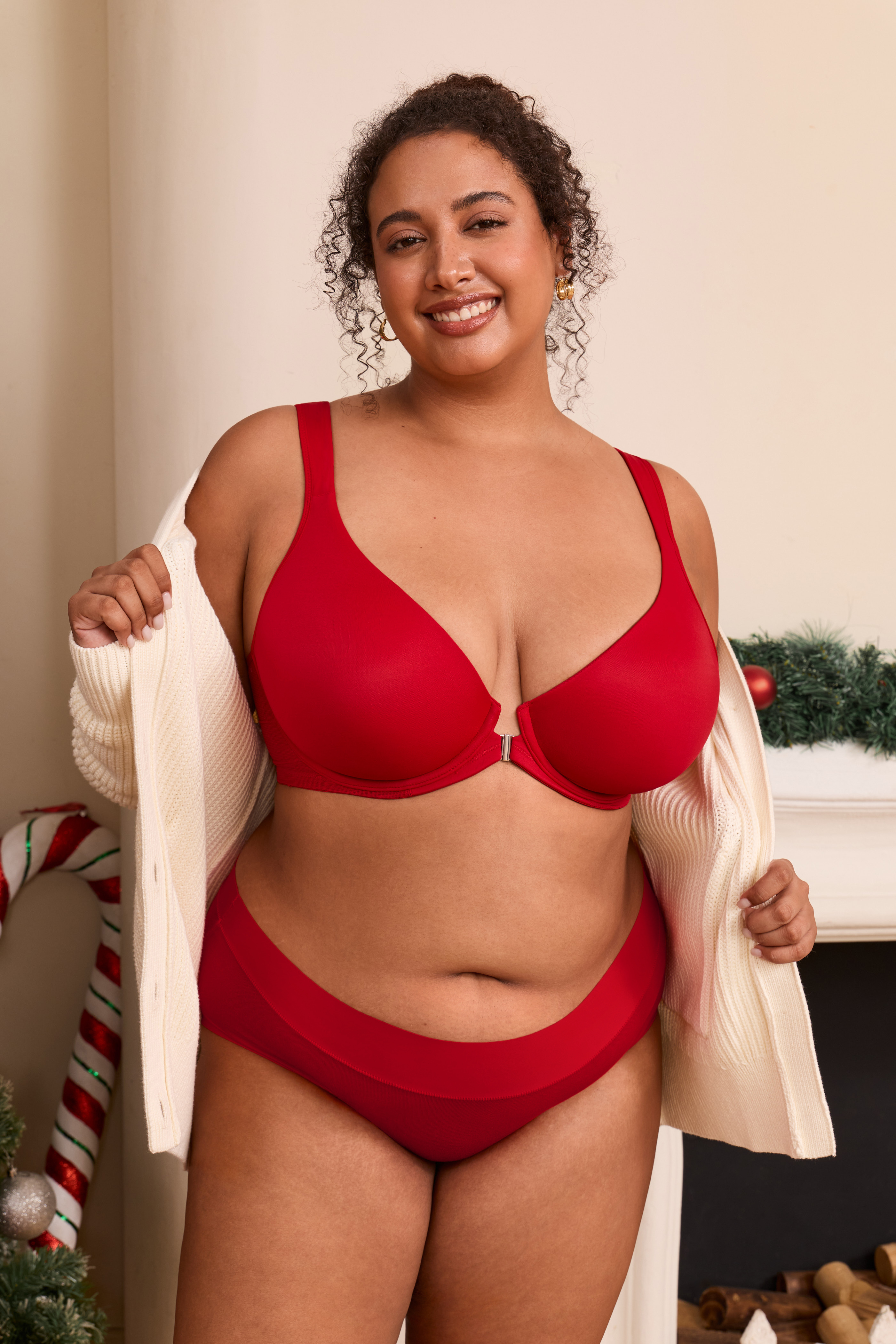 חזיית עצם בתמיכה אורטופדית לגב בגימור סטאן מרהיב ללוק נשי לקריסמס