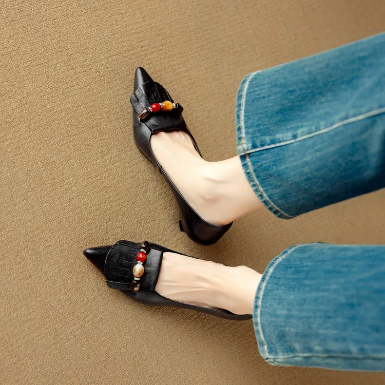 מוקסין עור איטלקי בסגנון שנות ה-90 להופעה נשית טרנדית וללוק מהפנט