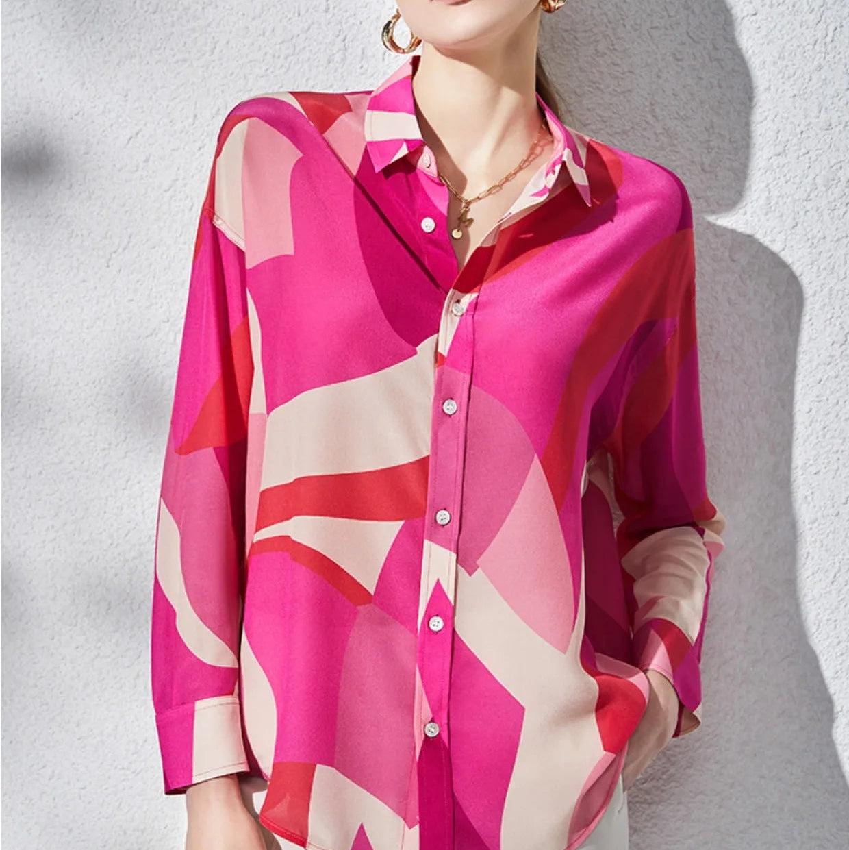 מכופתרת סטאן רטרו בגווני ורוד מהפנטים להופעה נשית מרהיבה שלך