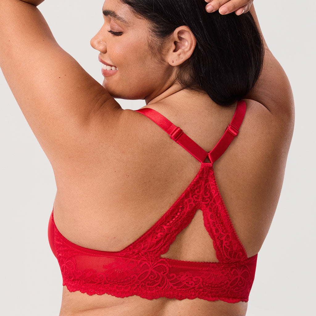 חזיית עצם בסגירה קידמית פרקטית בגימור דנטל תחרה ובשילוב איקס אופנתי בגב